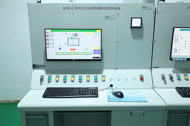 預(yù)熱、解析房控制臺(tái)